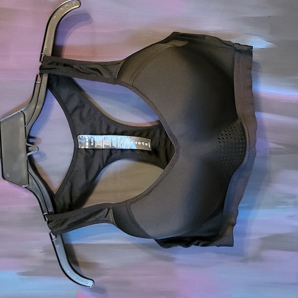 Black Sports Bra